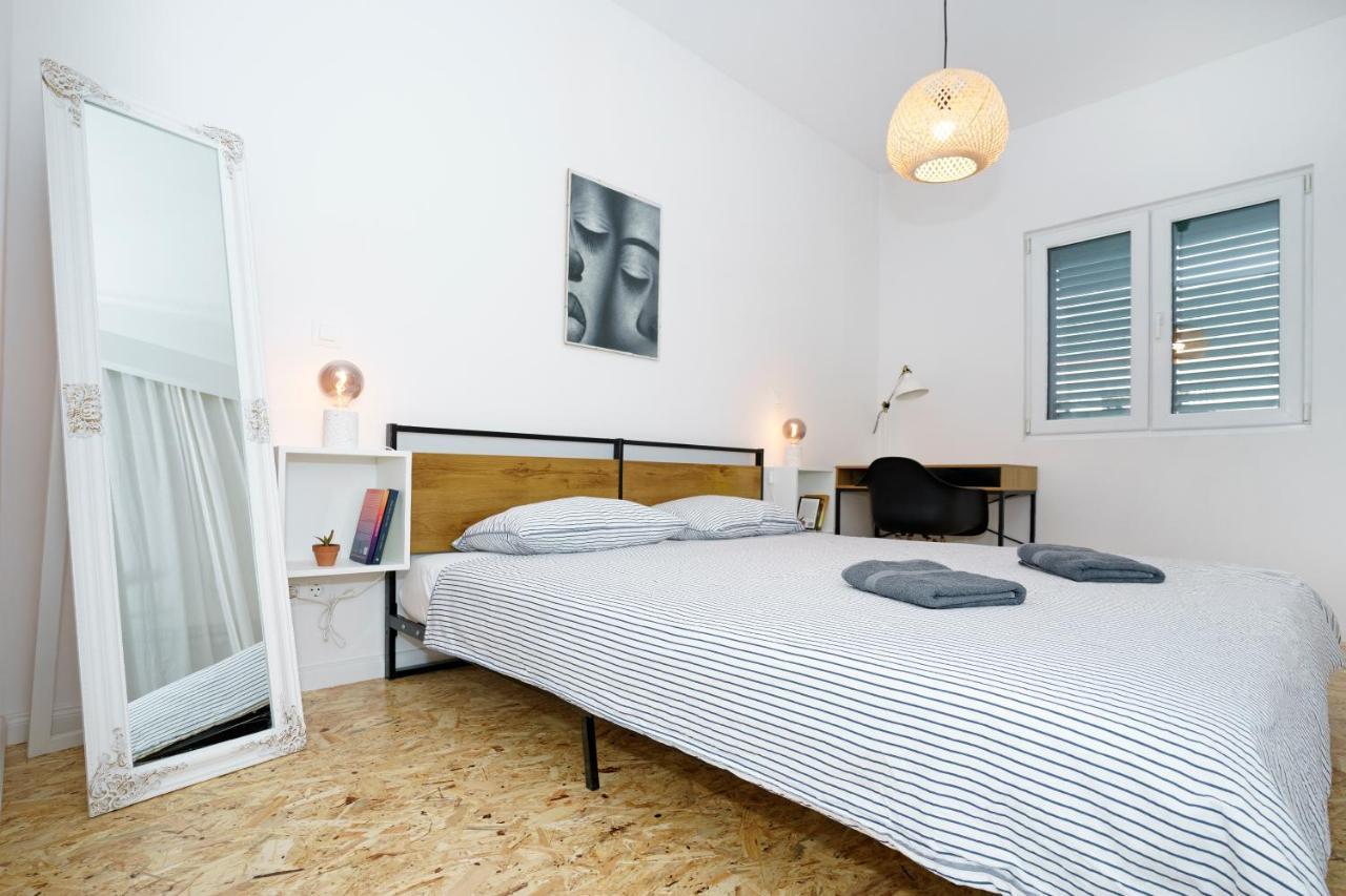 4-Star Apartments Bianco Kaštela 外观 照片