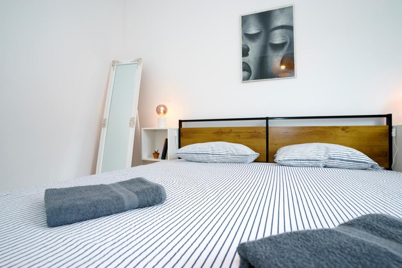 4-Star Apartments Bianco Kaštela 外观 照片