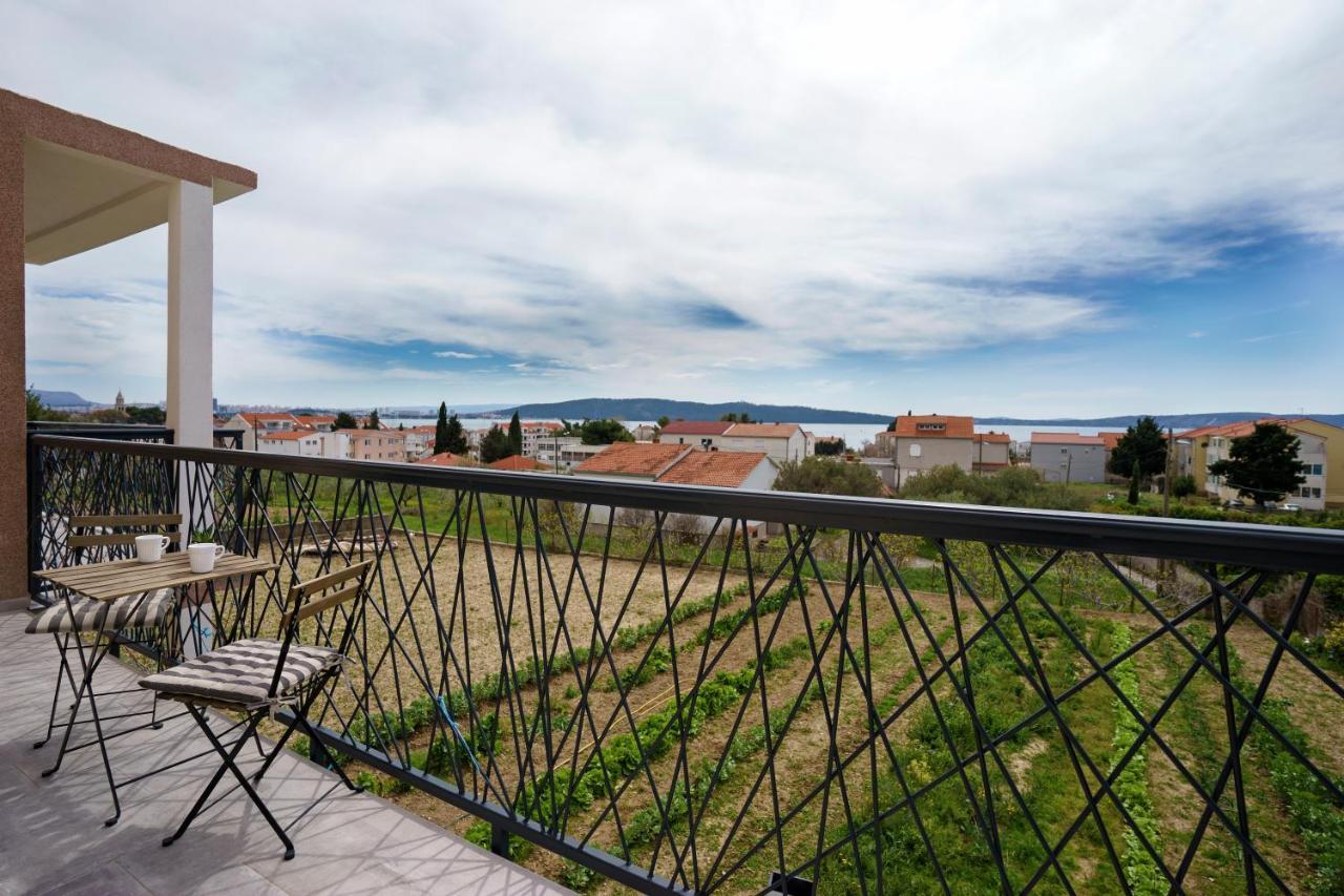 4-Star Apartments Bianco Kaštela 外观 照片