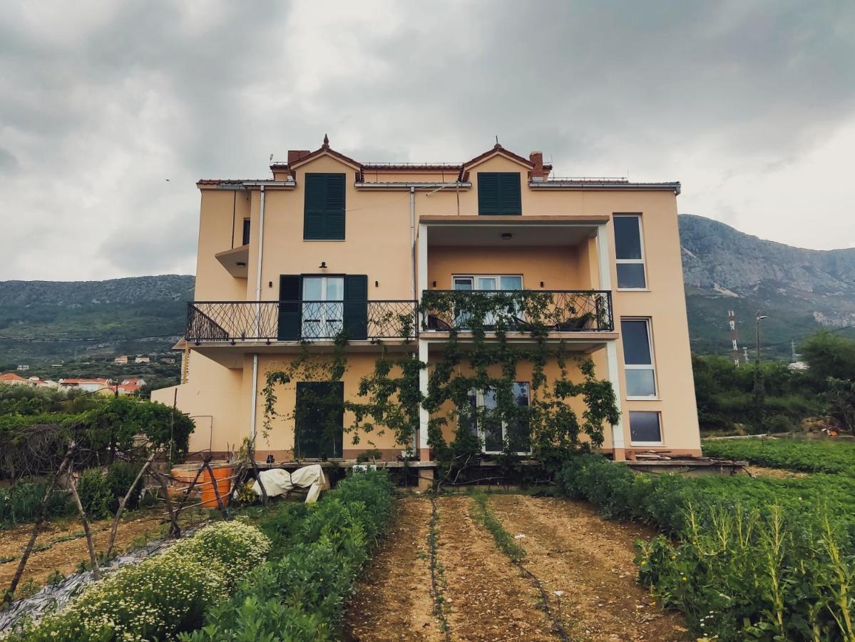 4-Star Apartments Bianco Kaštela 外观 照片